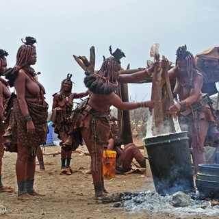 Omangete - Himba women
